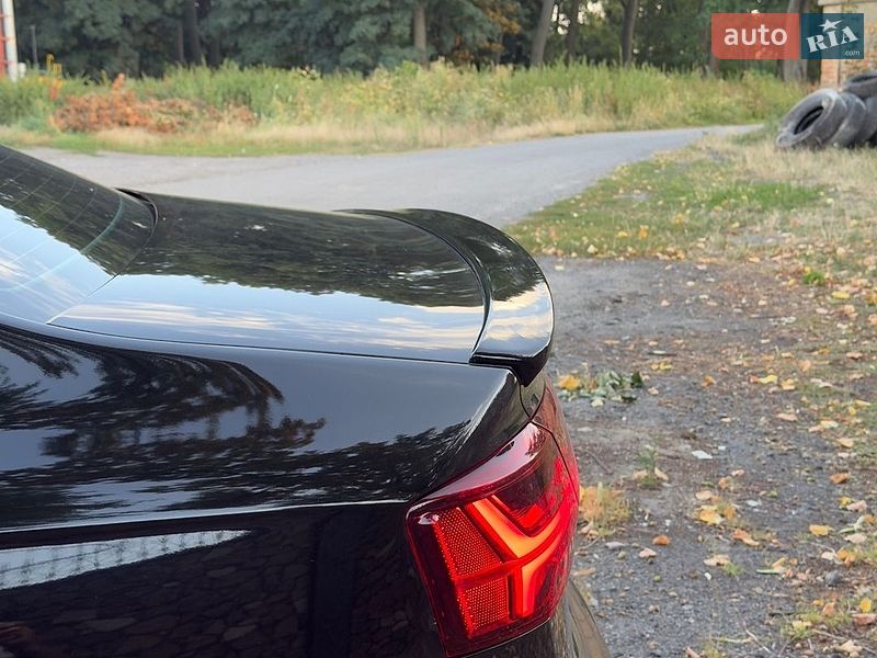 Седан Audi A6 2015 в Звягелі