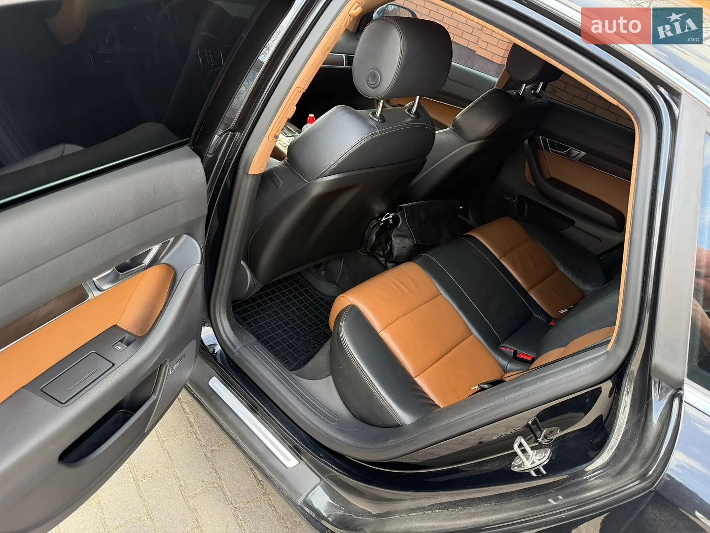 2010 Audi A6 - мініатюра 15