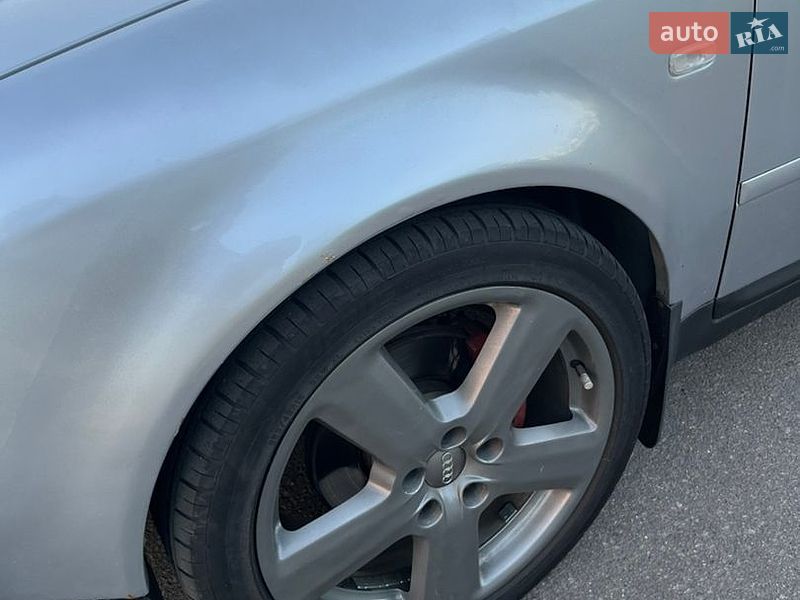 Седан Audi A6 1999 в Каневі