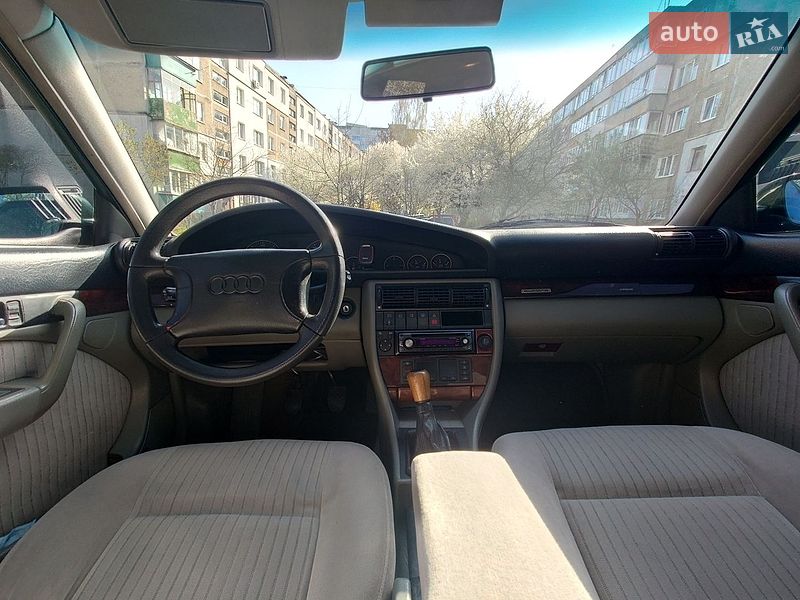Седан Audi A6 1997 в Львові