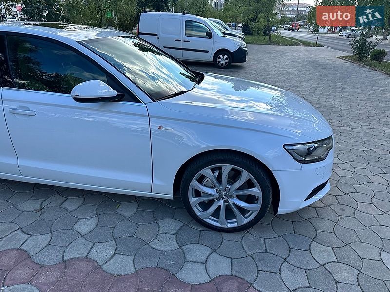 Седан Audi A6 2013 в Одесі