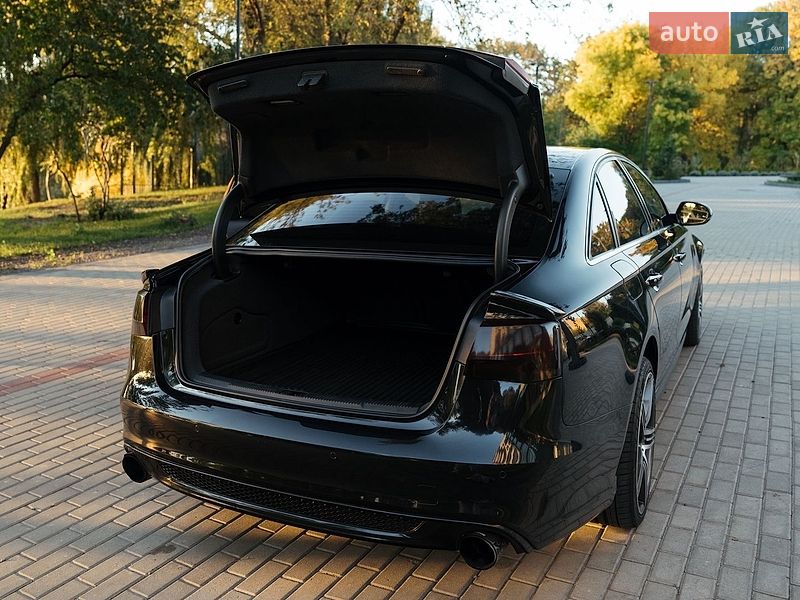 Седан Audi A6 2013 в Ровно