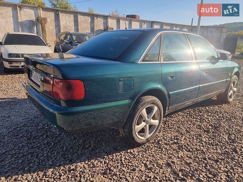 Седан Audi A6 1997 в Кременці