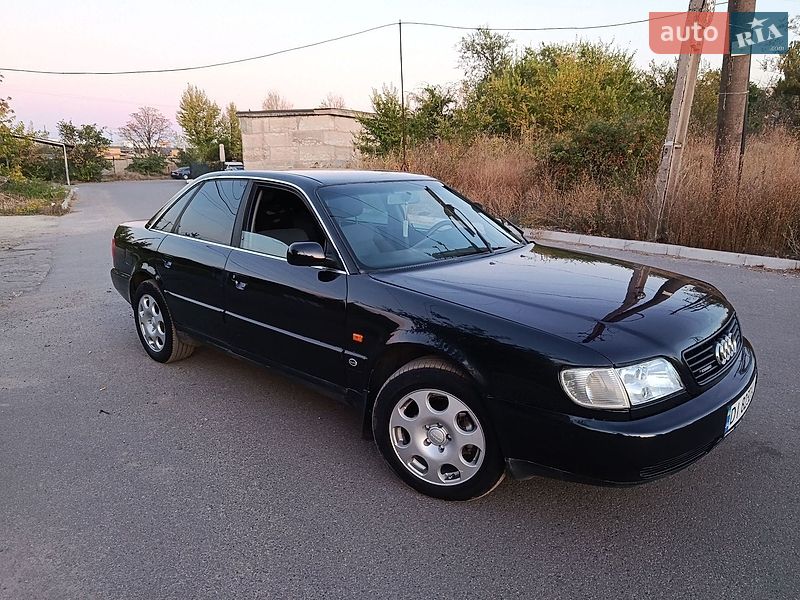 Седан Audi A6 1996 в Кривом Роге