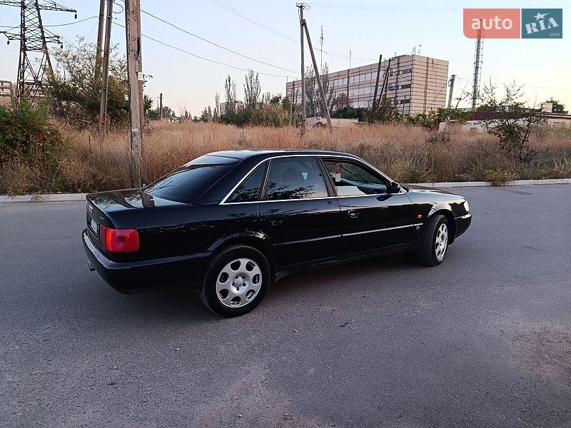 Седан Audi A6 1996 в Кривом Роге