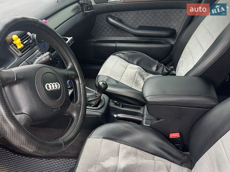 Седан Audi A6 1998 в Черкасах