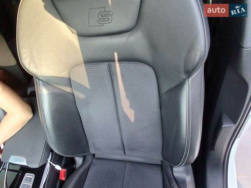 Седан Audi A6 2024 в Києві