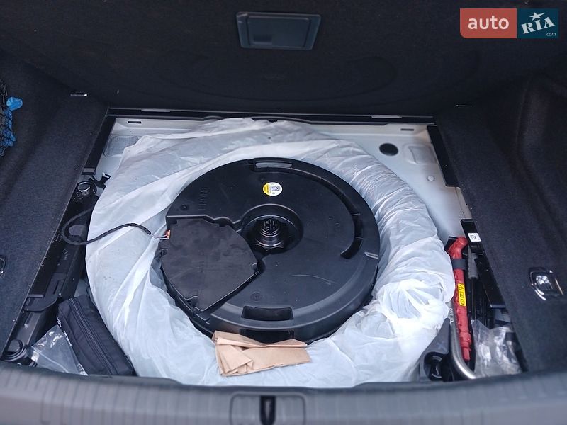 Седан Audi A6 2024 в Києві