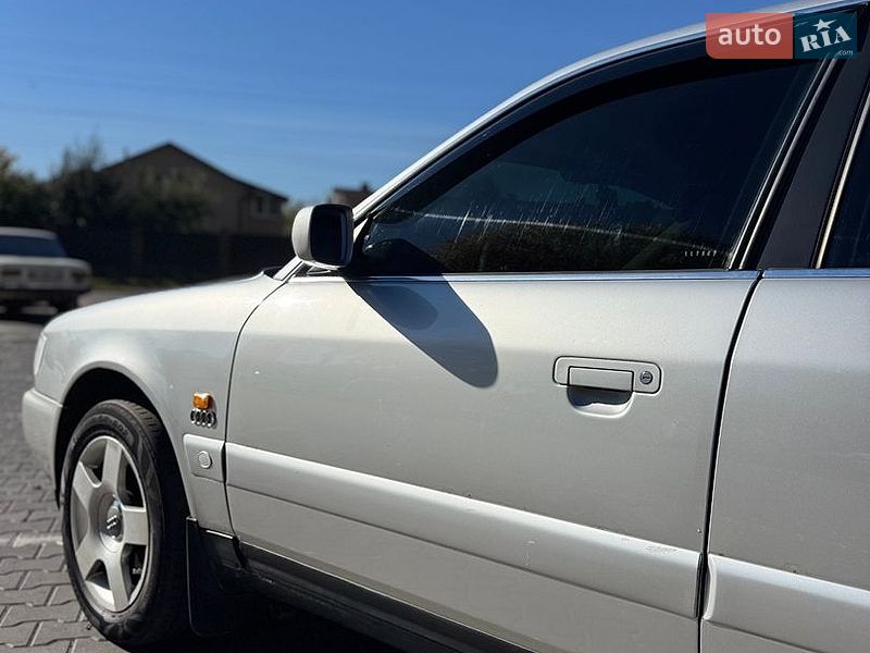 Седан Audi A6 1995 в Хмельницькому