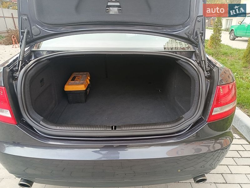 Седан Audi A6 2004 в Хмельницькому
