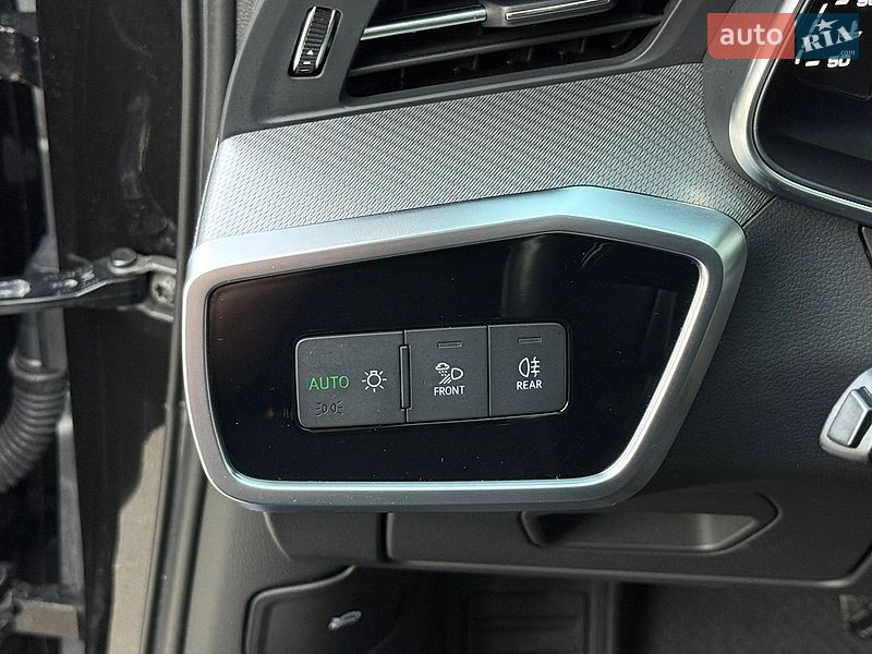 Седан Audi A6 2022 в Тернополе