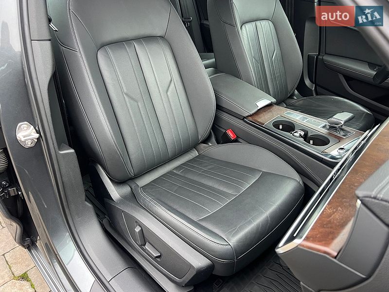 Седан Audi A6 2019 в Ровно