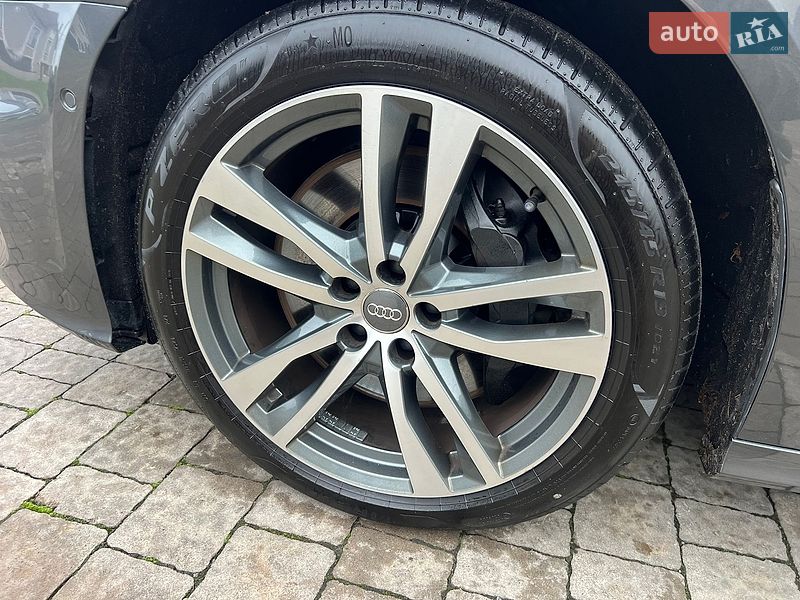 Седан Audi A6 2019 в Ровно