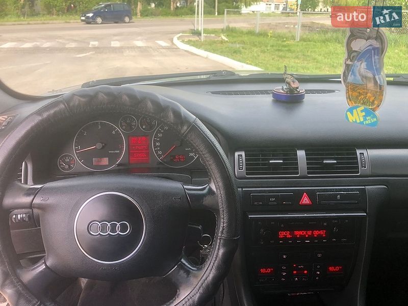 Універсал Audi A6 2002 в Гнівані