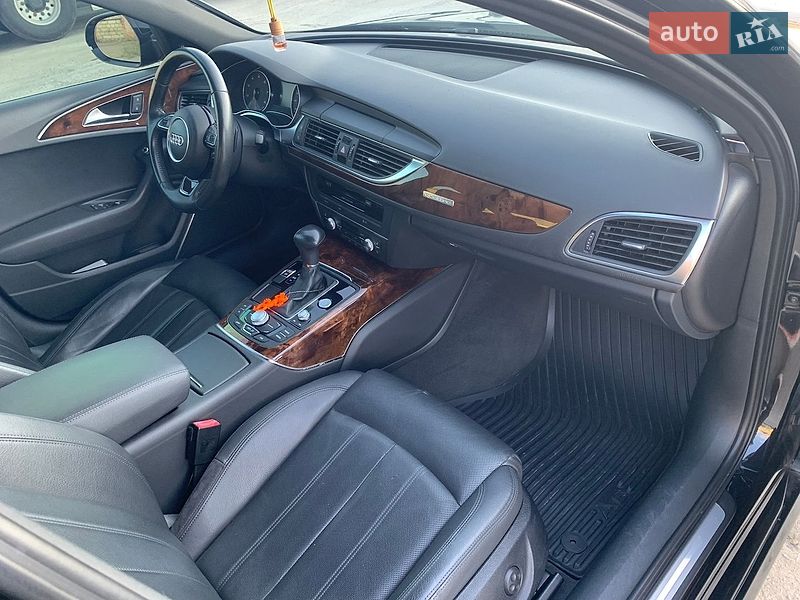 Седан Audi A6 2013 в Ровно