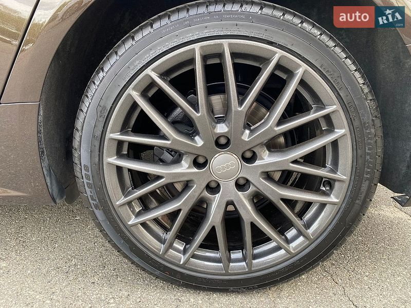 Седан Audi A6 2018 в Киеве