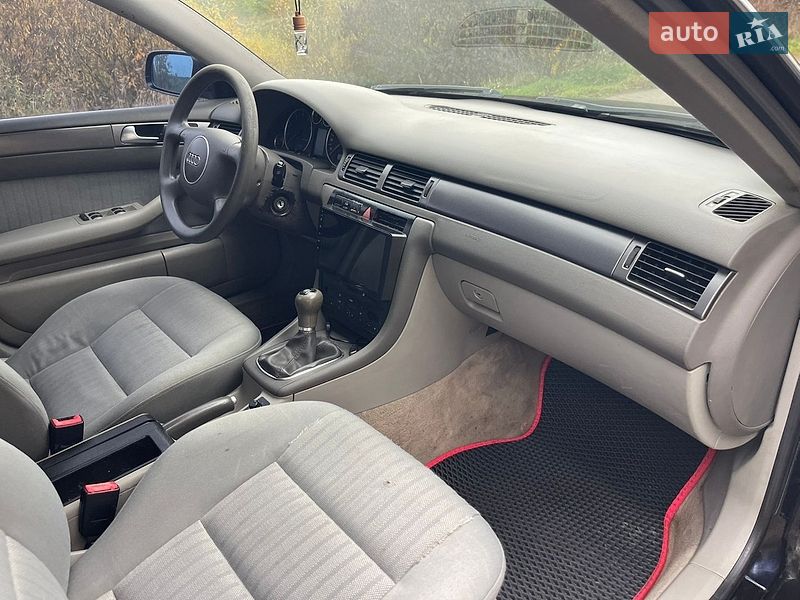 Седан Audi A6 2001 в Сарнах