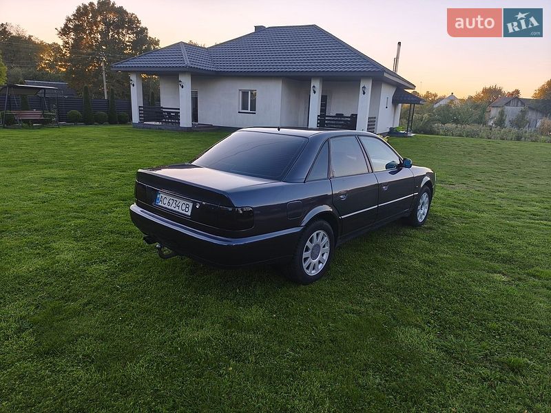 Седан Audi A6 1995 в Старой Выжевке