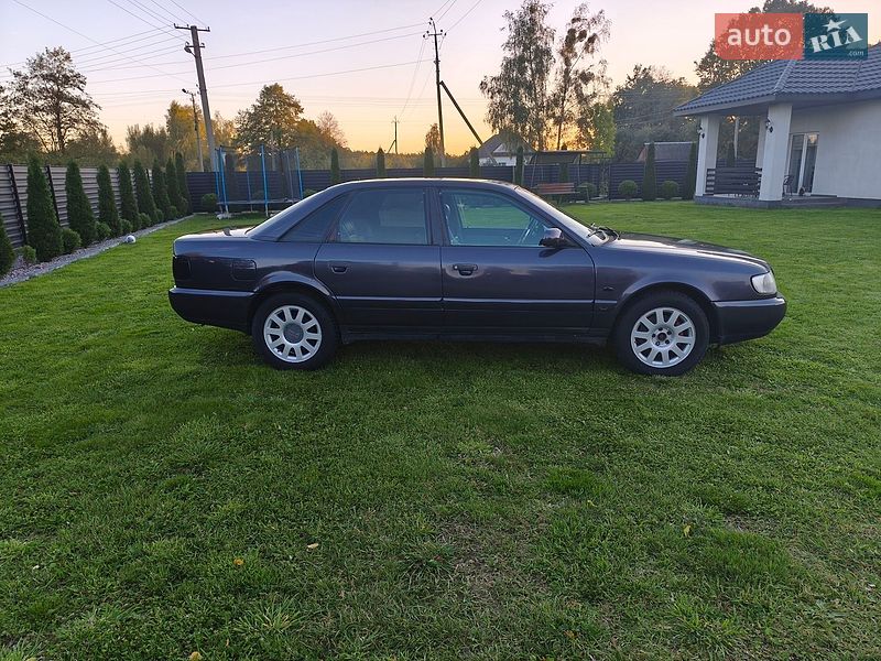 Седан Audi A6 1995 в Старой Выжевке