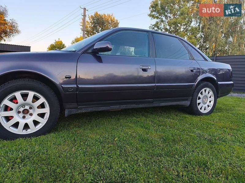 Седан Audi A6 1995 в Старой Выжевке