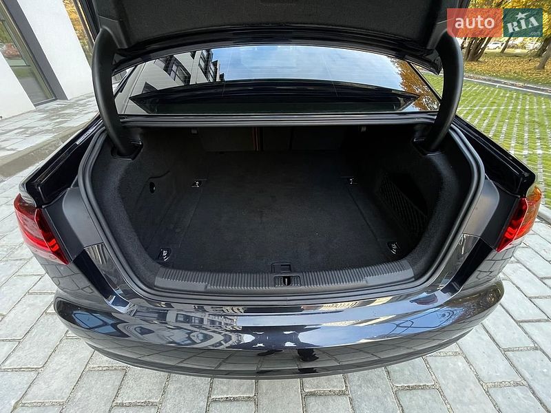Седан Audi A6 2016 в Ровно