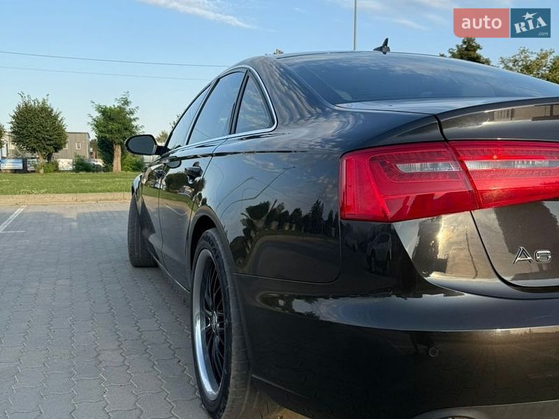 Седан Audi A6 2012 в Гайсину