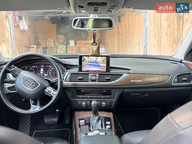 Седан Audi A6 2015 в Лановцах