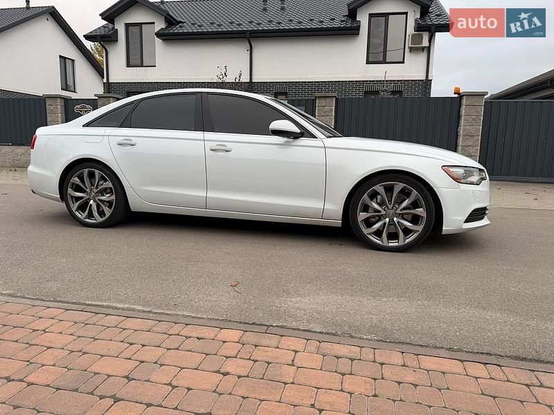Седан Audi A6 2014 в Києві