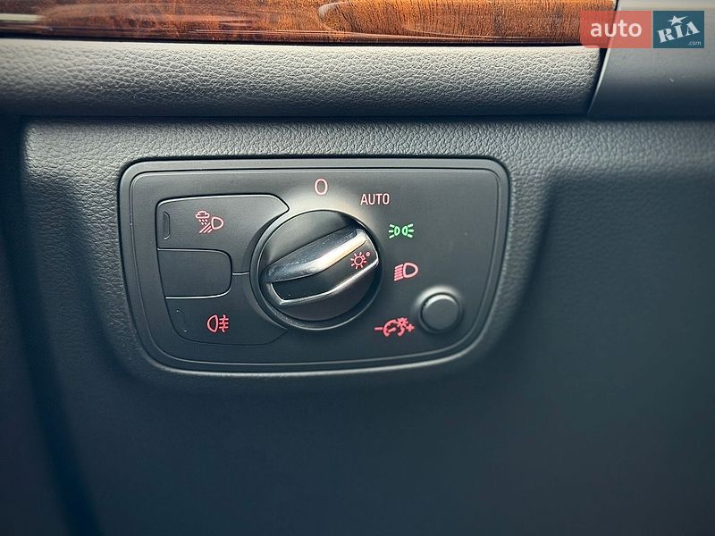 Седан Audi A6 2015 в Киеве