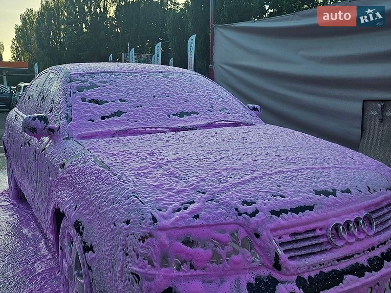 Седан Audi A6 1998 в Виннице