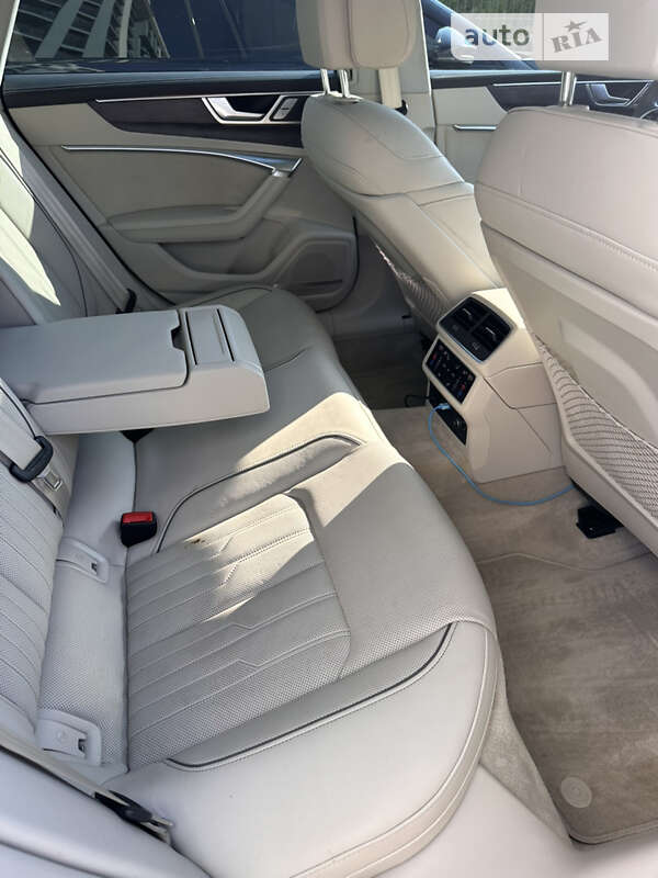 Лифтбек Audi A7 Sportback 2018 в Львове