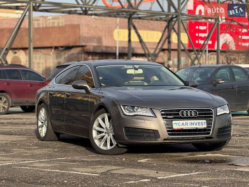 Лифтбек Audi A7 Sportback 2011 в 