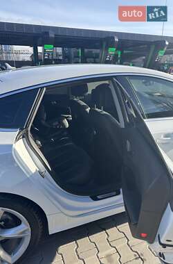 Лифтбек Audi A7 Sportback 2012 в 