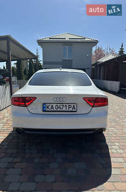 Лифтбек Audi A7 Sportback 2012 в 
