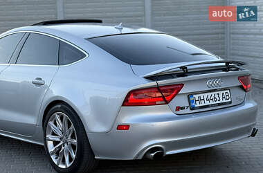 Лифтбек Audi A7 Sportback 2012 в 