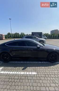 Лифтбек Audi A7 Sportback 2013 в 