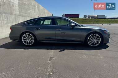 Лифтбек Audi A7 Sportback 2018 в 