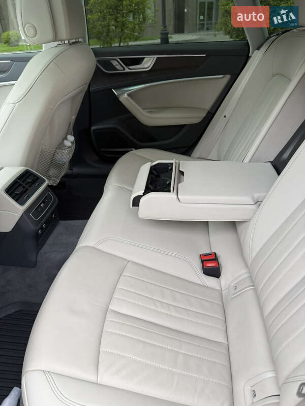 Лифтбек Audi A7 Sportback 2018 в Киеве фото 17 Лифтбек Audi A7 Sportback 2018 в Киеве