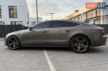 Лифтбек Audi A7 Sportback 2011 в 