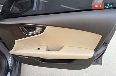 Лифтбек Audi A7 Sportback 2011 в 