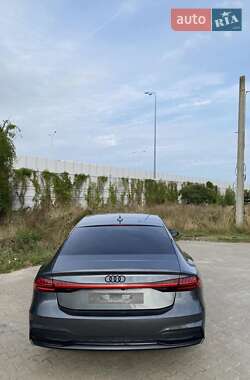Лифтбек Audi A7 Sportback 2021 в 