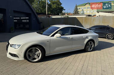 Ліфтбек Audi A7 Sportback 2015 в  фото 2 Ліфтбек Audi A7 Sportback 2015 в