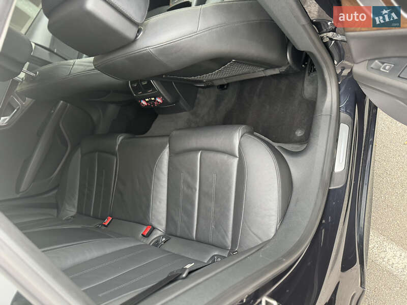 Лифтбек Audi A7 Sportback 2014 в Вишневом фото 5 Лифтбек Audi A7 Sportback 2014 в Вишневом