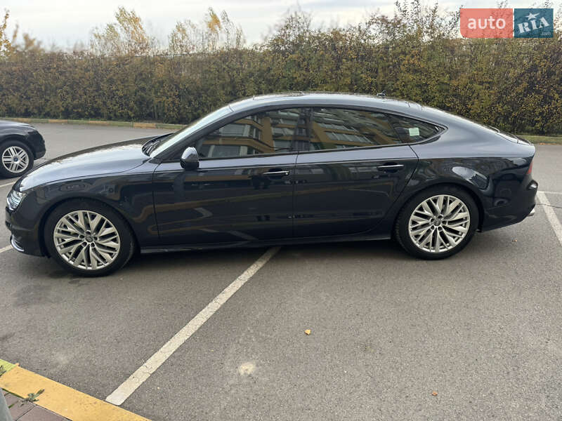 Лифтбек Audi A7 Sportback 2014 в Вишневом фото 22 Лифтбек Audi A7 Sportback 2014 в Вишневом