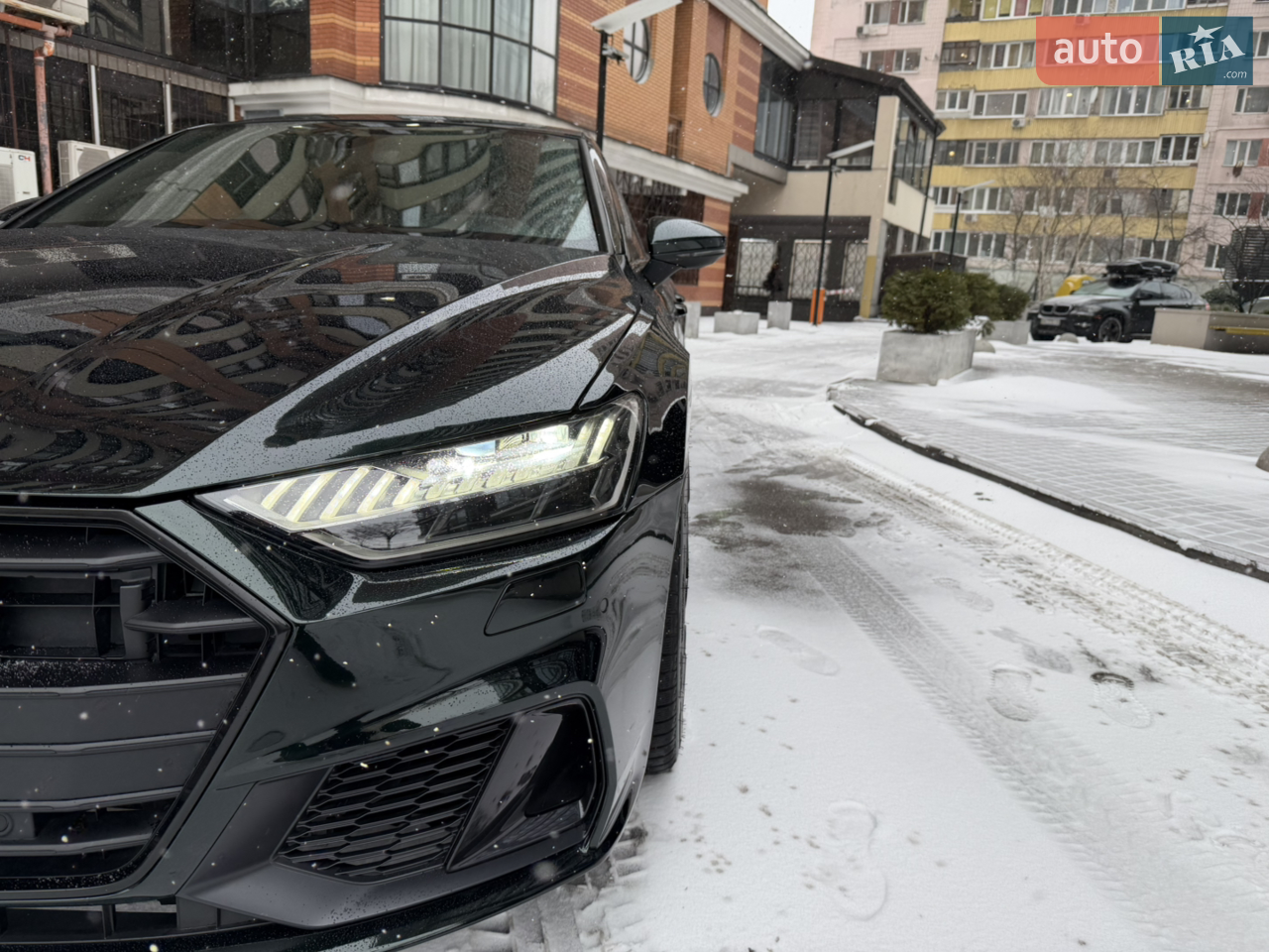 Автомобіль в ідеальному стані,дуже багато доповнень ! комплект нової зимної гуми з дисками,комплект нової літної гуми з дисками, захисна плівка 5000$,обслужено повністю все по оригіналу.Ендоскоп спокійно проходить,перевірка абсолютно на будь якому СТО