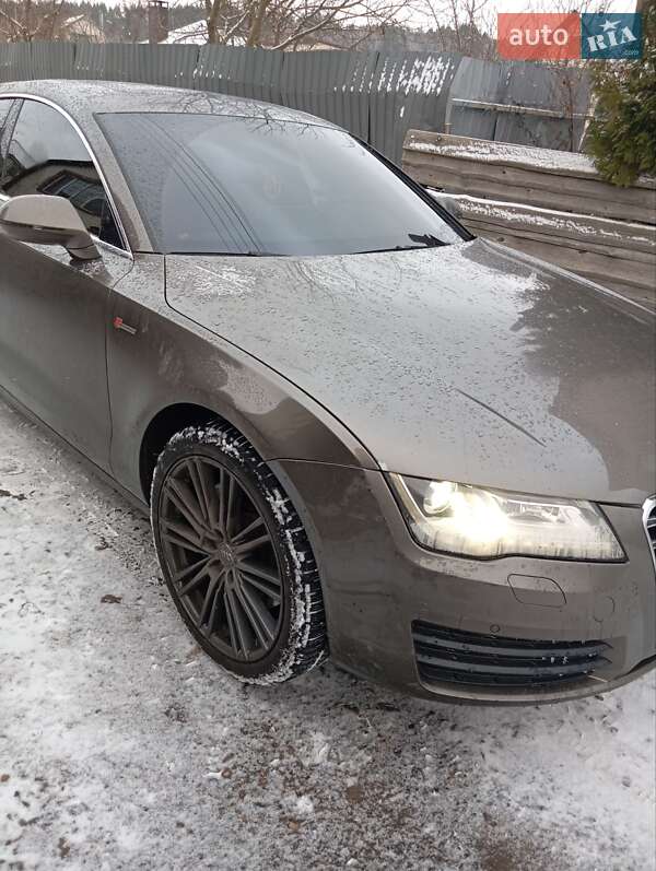 Лифтбек Audi A7 Sportback 2014 в Чернигове
