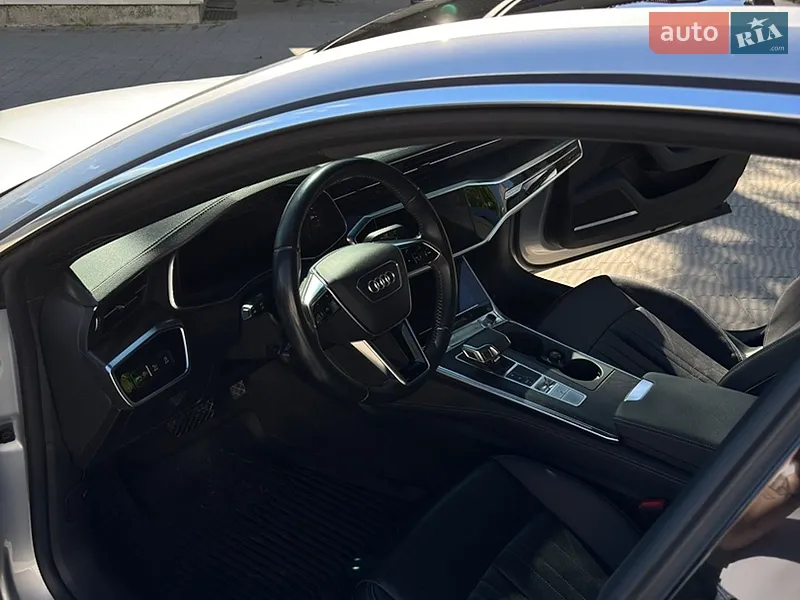 Audi A7 Sportback 2019 VIN WAUV2AF26KN090448 фото оголошення 10 з 71