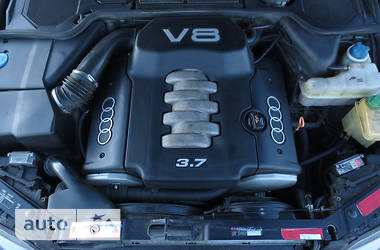 Седан Audi A8 1998 в 