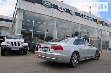 Седан Audi A8 2013 в Киеве