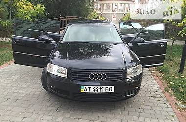 Седан Audi A8 2004 в Калуше